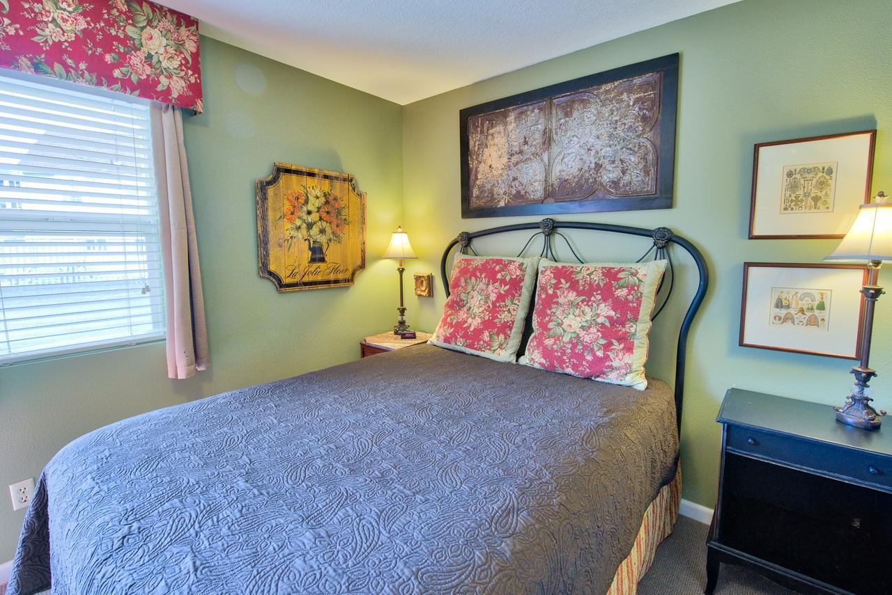 Sandy Cove Inn Seaside Bagian luar foto