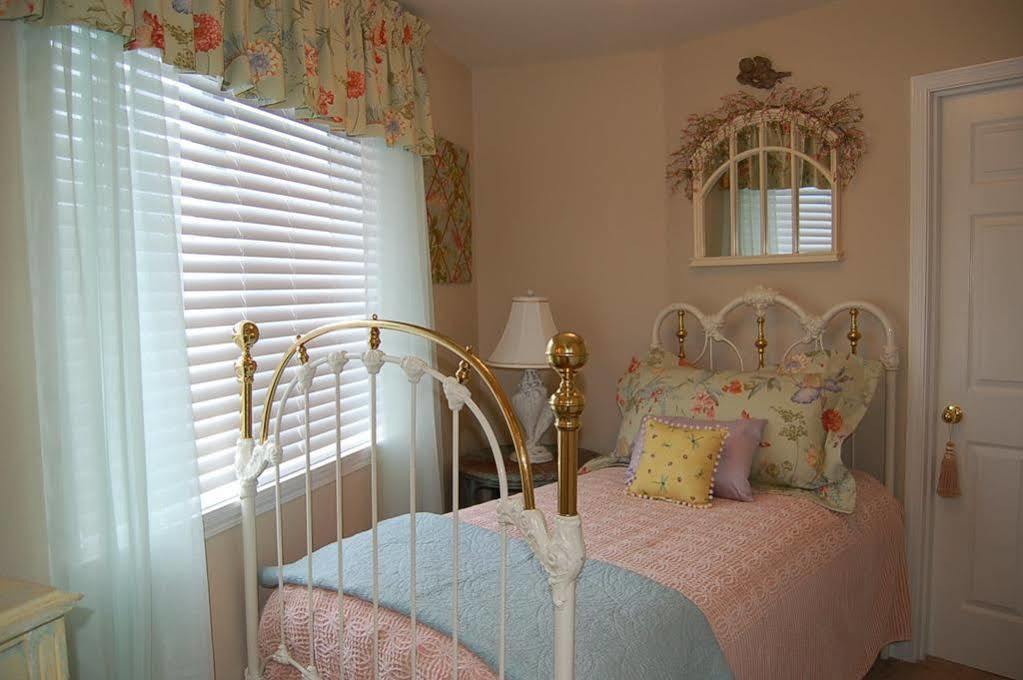 Sandy Cove Inn Seaside Bagian luar foto