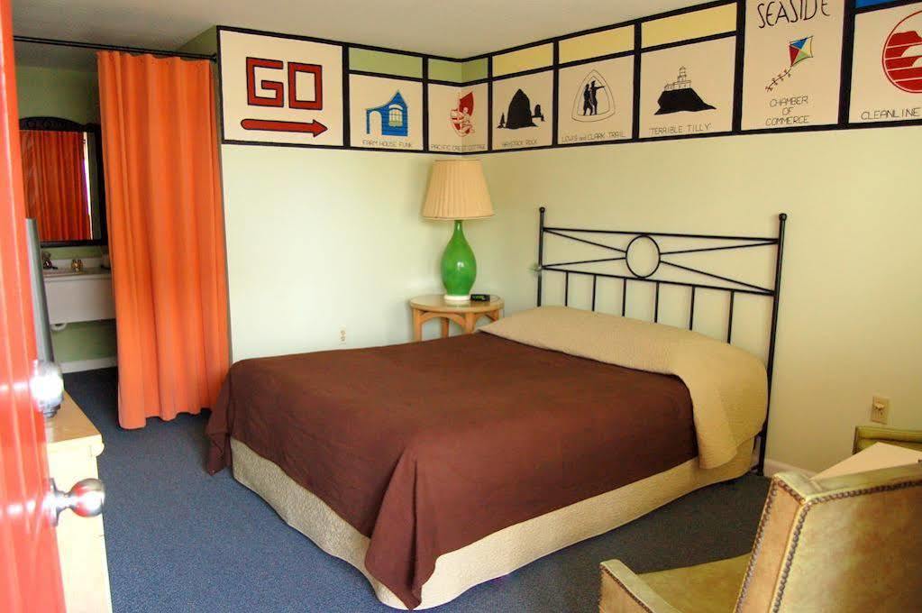 Sandy Cove Inn Seaside Bagian luar foto